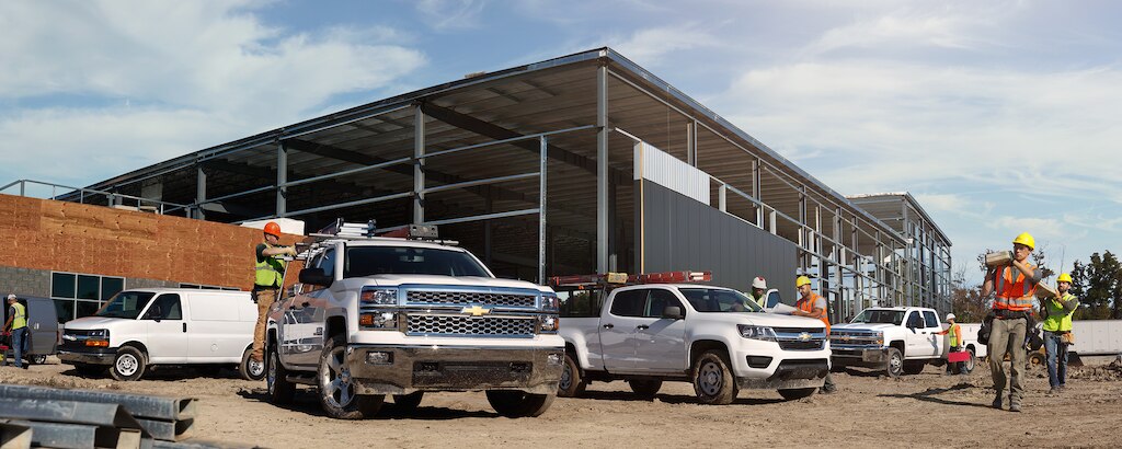 Vans & Comerciales Chevrolet, conoce nuestra opciones para ti, Express Cargo, Express Passenger y Silverado 3500